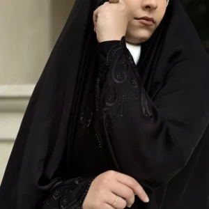 چادر گلدوزی آوین